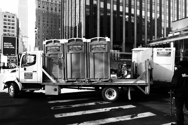 Portable Toilet Options We Offer in Frankfort, MI